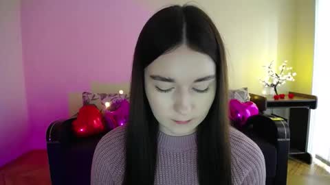 Snapshot of gabby_di chatting on February 26, 9:01 am Jaklin online show from February 26, 9:01 am