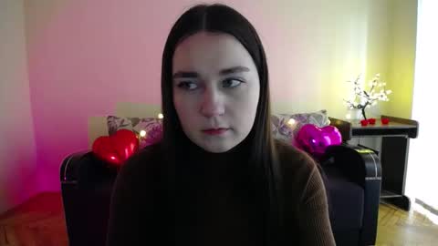 Snapshot of gabby_di chatting on March 4, 8:57 am Jaklin online show from March 4, 8:57 am