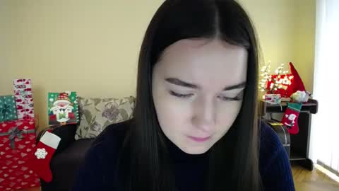 Snapshot of gabby_di chatting on January 8, 8:38 am Jaklin online show from January 8, 8:38 am