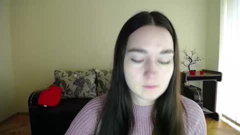 Snapshot of gabby_di chatting on October 7, 9:46 am Jaklin online show from October 7, 9:46 am