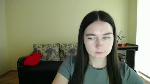 Snapshot of gabby_di chatting on September 23, 8:56 am Jaklin online show from September 23, 8:56 am