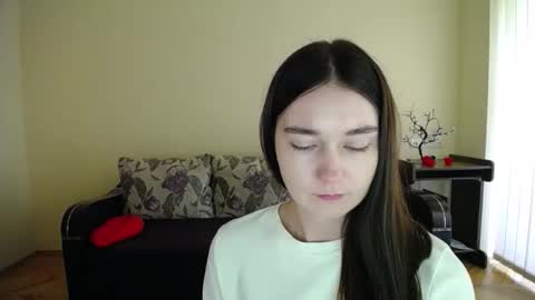 Snapshot of gabby_di chatting on September 20, 11:52 am Jaklin online show from September 20, 11:52 am