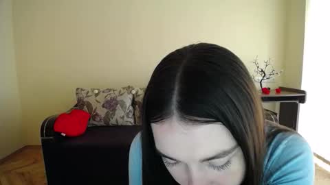 Snapshot of gabby_di chatting on September 28, 9:36 am Jaklin online show from September 28, 9:36 am