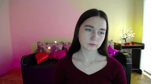 Snapshot of gabby_di chatting on March 1, 8:56 am Jaklin online show from March 1, 8:56 am