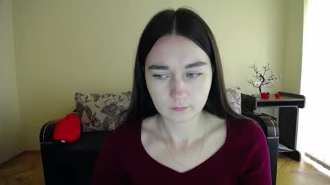Snapshot of gabby_di chatting on October 13, 8:39 am Jaklin online show from October 13, 8:39 am