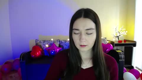 Snapshot of gabby_di chatting on February 21, 9:01 am Jaklin online show from February 21, 9:01 am