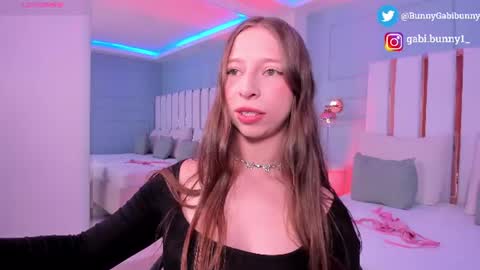 Gabi  online show from July 28, 5:57 pm