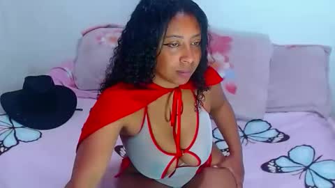 gabi_jhons_23 online show from February 14, 12:18 pm