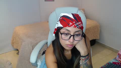 .  online show from December 5, 3:04 am