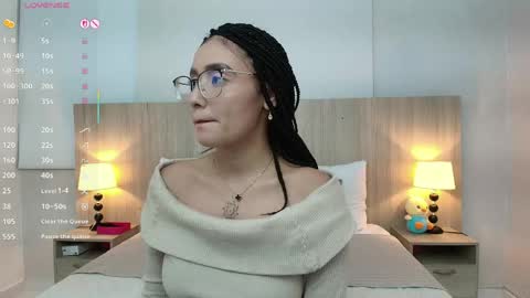 Gabriela Vargas online show from June 8, 1:28 am