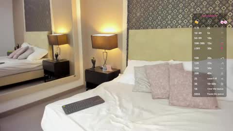 gabrielabali online show from October 21, 1:04 pm