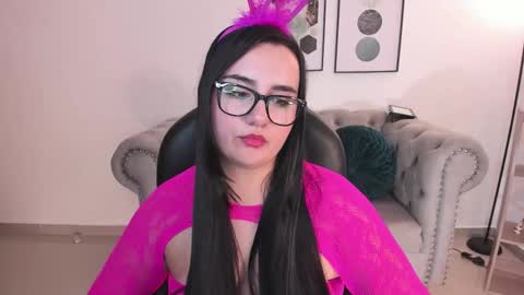 gabriella_evans_ online show from February 3, 6:40 am