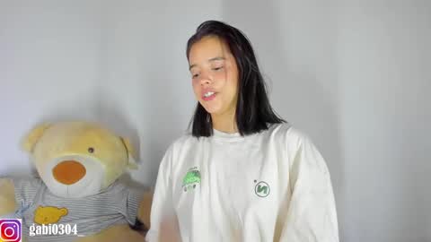 Snapshot of gabriiieela_ chatting on December 3, 7:44 pm Sara online show from December 3, 7:44 pm