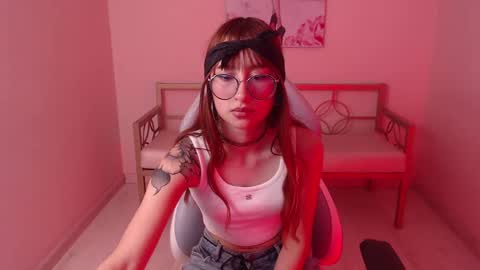 Snapshot of gaby_angel25 chatting on September 20, 7:34 pm .. .. online show from September 20, 7:34 pm