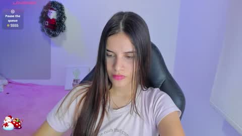 Snapshot of gaby_olsen chatting on December 19, 11:14 pm Gabriela online show from December 19, 11:14 pm