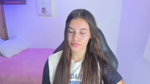 Snapshot of gaby_olsen chatting on December 4, 10:30 pm Gabriela online show from December 4, 10:30 pm