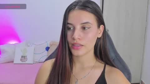 Snapshot of gaby_olsen chatting on February 18, 10:58 pm Gabriela online show from February 18, 10:58 pm