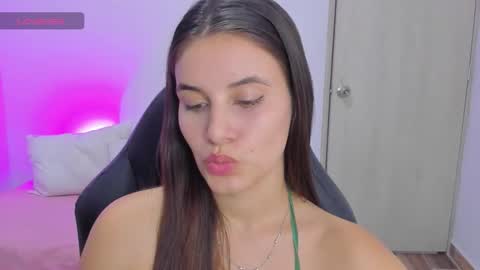 Snapshot of gaby_olsen chatting on February 20, 10:04 pm Gabriela online show from February 20, 10:04 pm