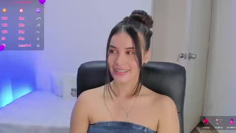 Snapshot of gaby_olsen chatting on September 16, 9:23 pm Gabriela online show from September 16, 9:23 pm