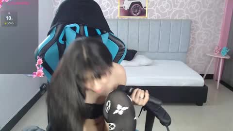 Snapshot of gaby_s1 chatting on December 14, 2:21 pm Gaby online show from December 14, 2:21 pm