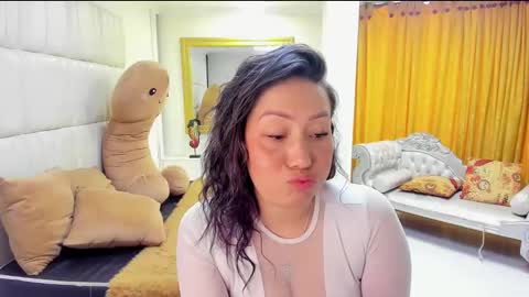 Snapshot of gaby_trent chatting on December 6, 3:33 pm gabriela online show from December 6, 3:33 pm