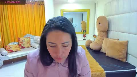 Snapshot of gaby_trent chatting on March 5, 12:44 pm gabriela online show from March 5, 12:44 pm
