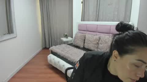 gabriela online show from June 19, 6:22 pm