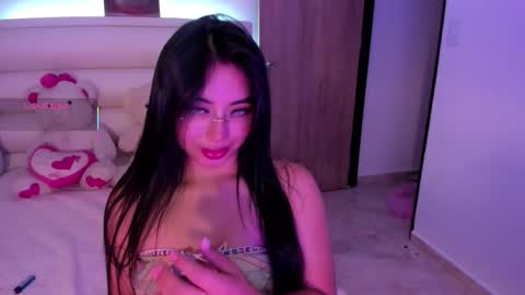 Snapshot of gabydesire chatting on October 3, 7:13 am GABY DESIRE online show from October 3, 7:13 am