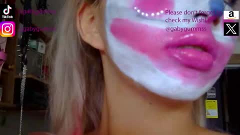 Snapshot of gabygumms chatting on October 1, 2:11 pm gabygumms online show from October 1, 2:11 pm