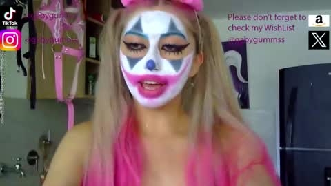 Snapshot of gabygumms chatting on October 3, 2:22 pm gabygumms online show from October 3, 2:22 pm