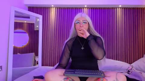 gabyrose9 online show from March 3, 7:31 pm