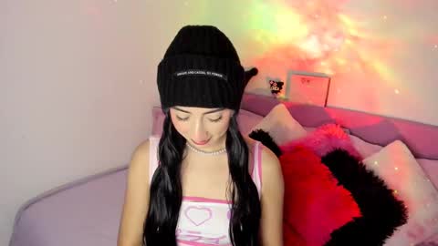 Snapshot of gabyye_capprins chatting on February 21, 7:43 pm gabyye capprins online show from February 21, 7:43 pm