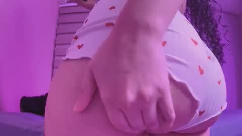 Snapshot of gaia_sweet_ chatting on October 5, 2:49 am gaia_sweet_ online show from October 5, 2:49 am