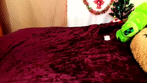 GamerGirlRoxy online show from December 13, 10:13 pm