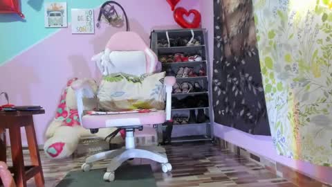Diana online show from June 11, 11:40 am