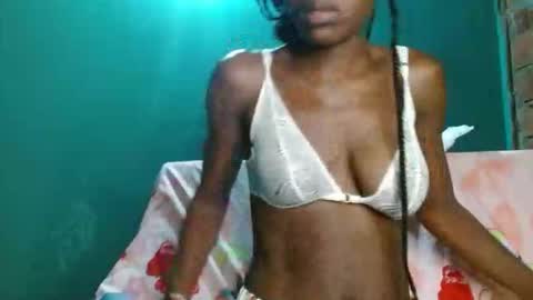 estrella online show from November 10, 9:37 am