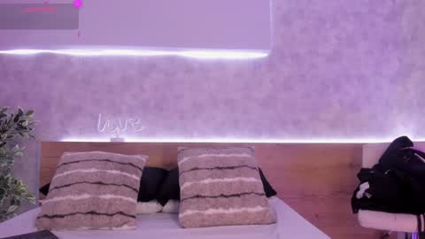 geminis muentes online show from January 12, 3:17 am