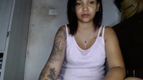 Snapshot of genesis_03_ chatting on October 4, 7:36 am genesis_03_ online show from October 4, 7:36 am