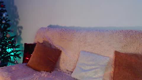 gentlemila online show from January 11, 11:35 pm