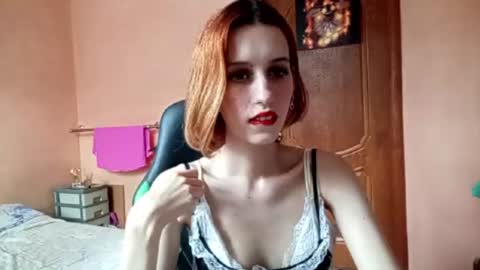 Ellie online show from June 16, 3:35 pm
