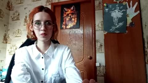 Ellie online show from June 7, 3:41 pm
