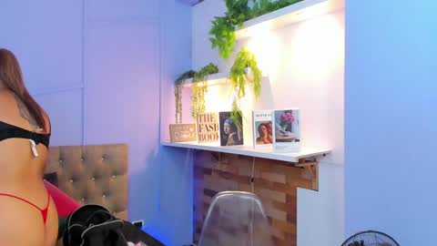 Snapshot of georgina_coule chatting on January 10, 12:04 pm Georgina Coule online show from January 10, 12:04 pm