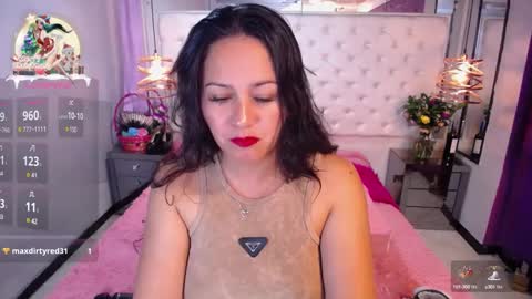 Snapshot of georgina_mussk chatting on December 14, 9:13 pm Georgina online show from December 14, 9:13 pm