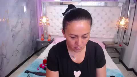 Snapshot of georgina_mussk chatting on September 18, 7:34 pm Georgina online show from September 18, 7:34 pm