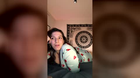 Georgina Moor online show from April 19, 8:44 pm