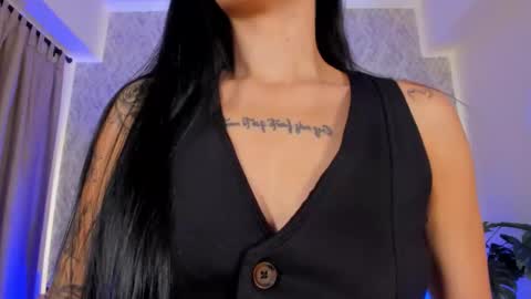 Kendal  online show from February 13, 2:19 pm