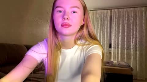 Amelia online show from October 2, 8:25 pm