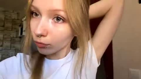 Sophie online show from July 5, 5:02 am