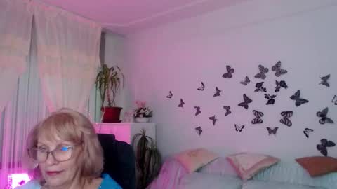 Ghertrudequeen online show from November 15, 7:31 am