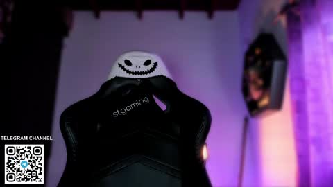 Sara online show from April 7, 7:38 pm